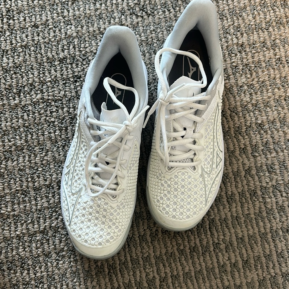 MIZUNO Women's Wave Exceed Tour 6 AC Tennis White Silver Size 8, Worn one time